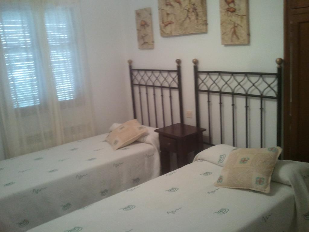 Hostal-Restaurante Fogon De Gredos กิซานโด ห้อง รูปภาพ