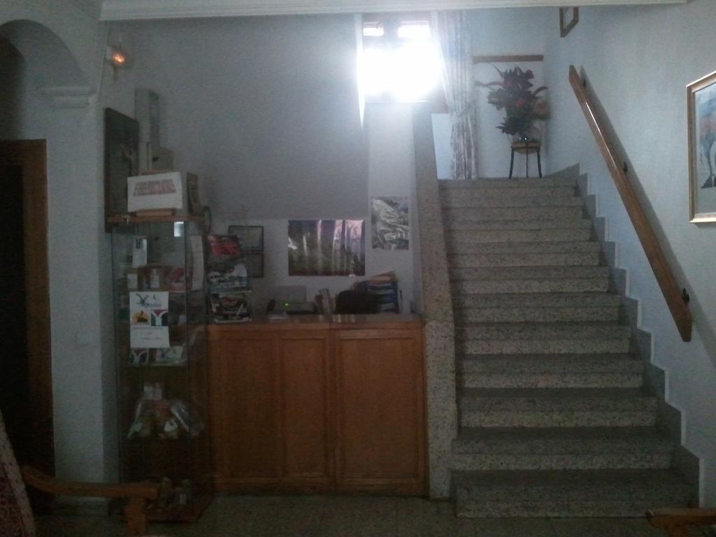 Hostal-Restaurante Fogon De Gredos กิซานโด ภายนอก รูปภาพ