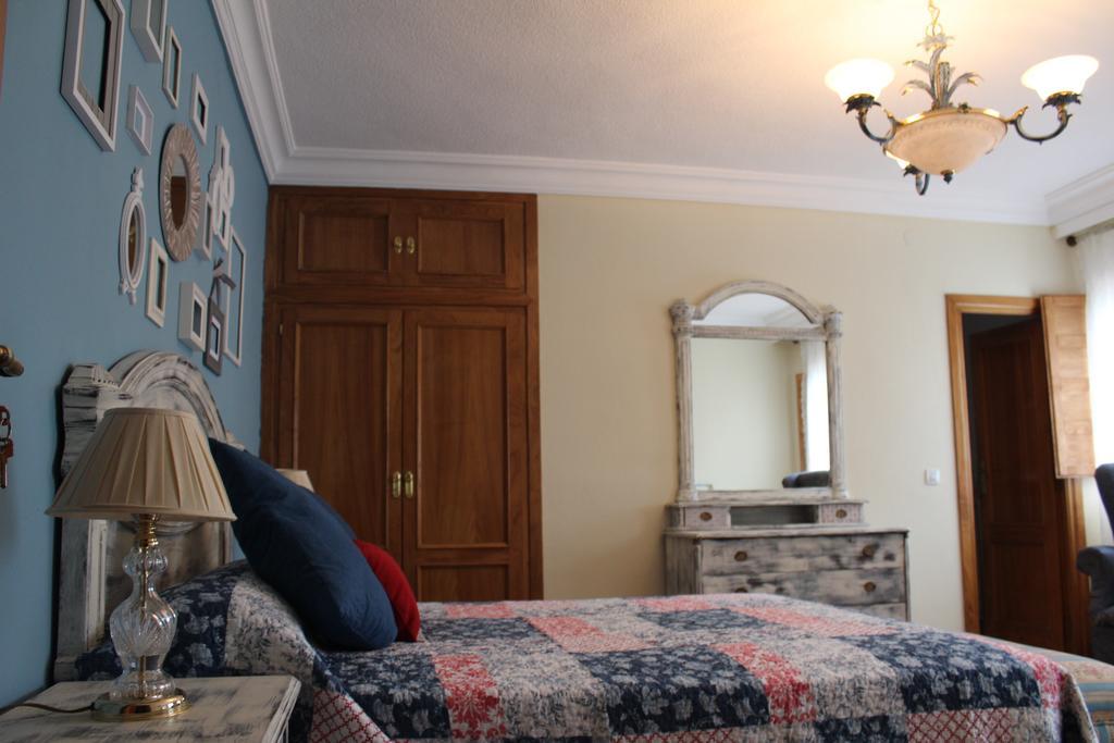 Hostal-Restaurante Fogon De Gredos กิซานโด ภายนอก รูปภาพ